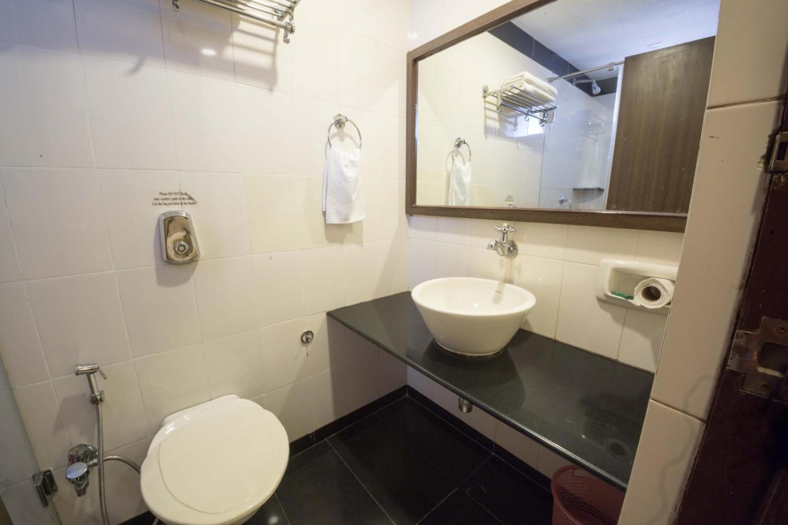 Hotel Aroma Executive Panaji -Stay In The Heart Of The City ภายนอก รูปภาพ